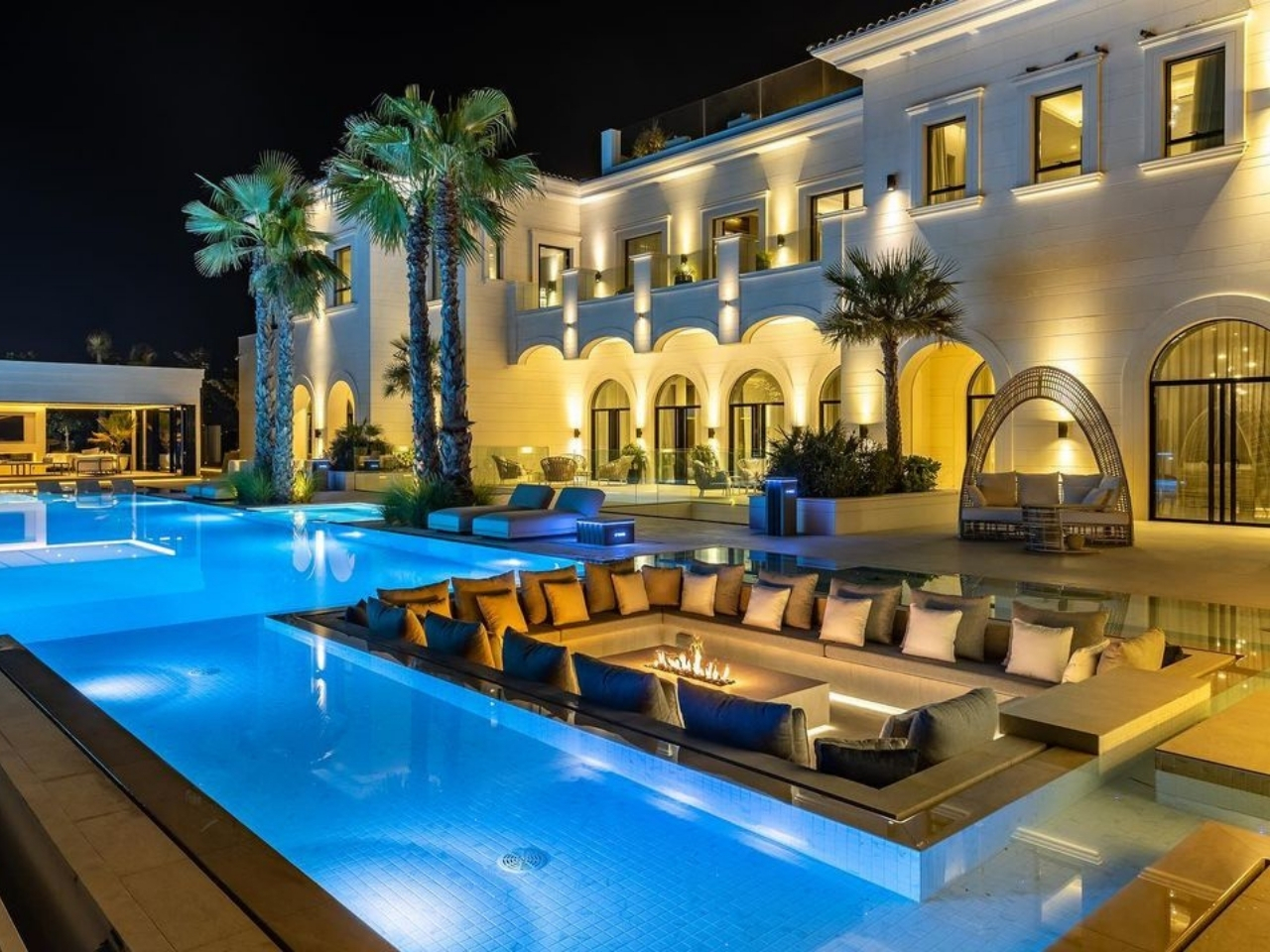 Luxury Villa in Dubai